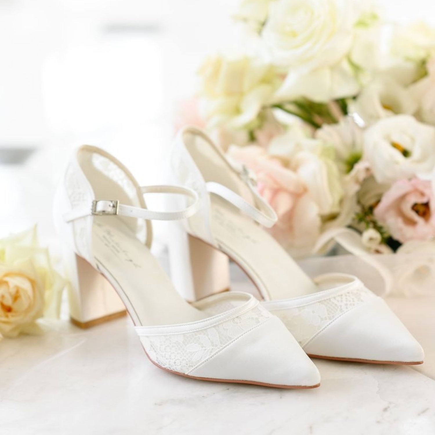 pointed toe wedding shoes